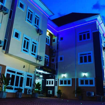 Villa Italian Hotel