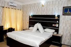 Villa Italian Hotel